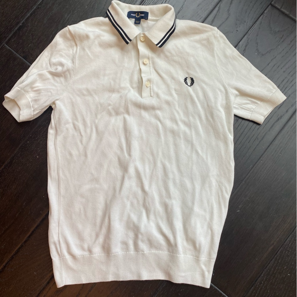 Fred Perry top